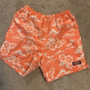 Mens Vineyard Vines medium Board shorts w pockets